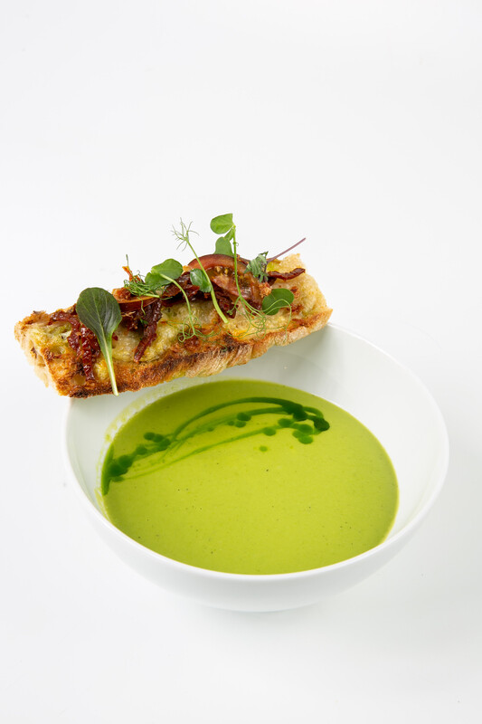 Vegán: Mentás-cukorsborsó krémleves