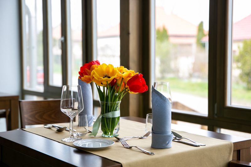 Sulyom díszteríték